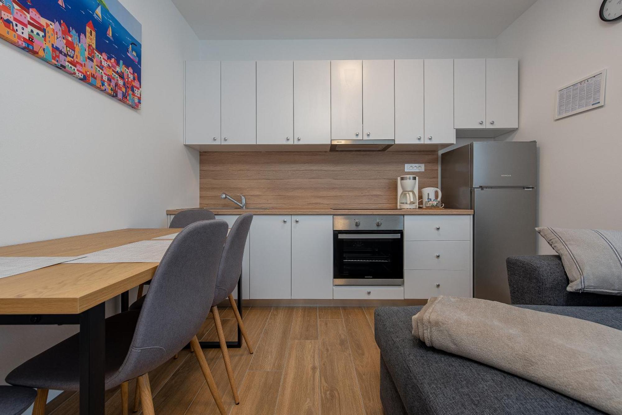 Apartmani Diva Zadar Bilik gambar